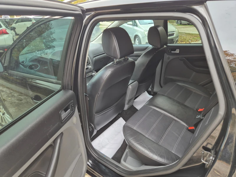 Ford Focus 1.6 TDI. TITANIUM, снимка 12 - Автомобили и джипове - 52073956