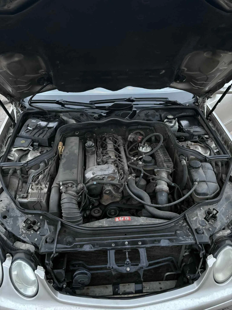 Mercedes-Benz E 200 W211, снимка 16 - Автомобили и джипове - 53225576