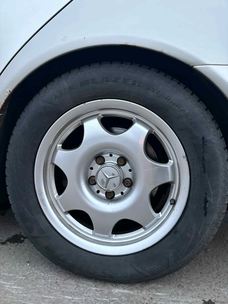 Mercedes-Benz E 200 W211, снимка 11 - Автомобили и джипове - 53225576