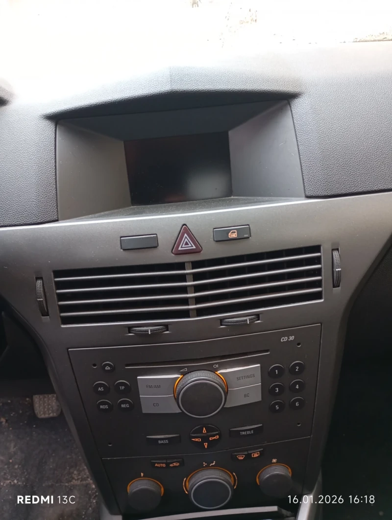 Opel Astra, снимка 6 - Автомобили и джипове - 53288586