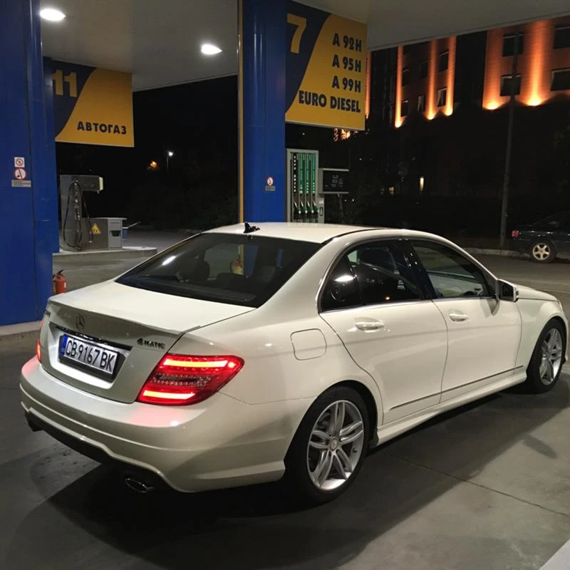 Mercedes-Benz C 300 AMG-4matic 7G-TRONIC, снимка 6 - Автомобили и джипове - 47784096