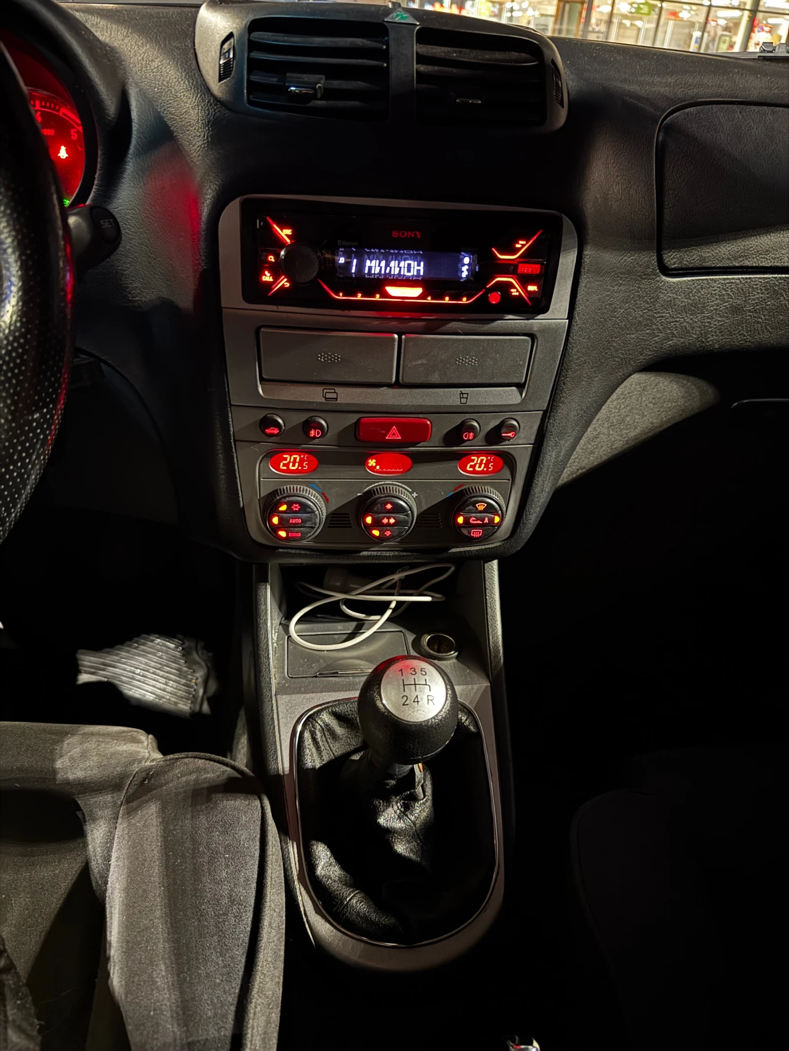 Alfa Romeo 147 1.9 JTDm - изображение 7