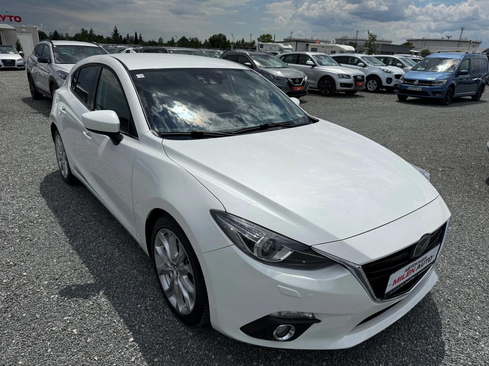 Mazda 3 (KATO НОВА) - изображение 3