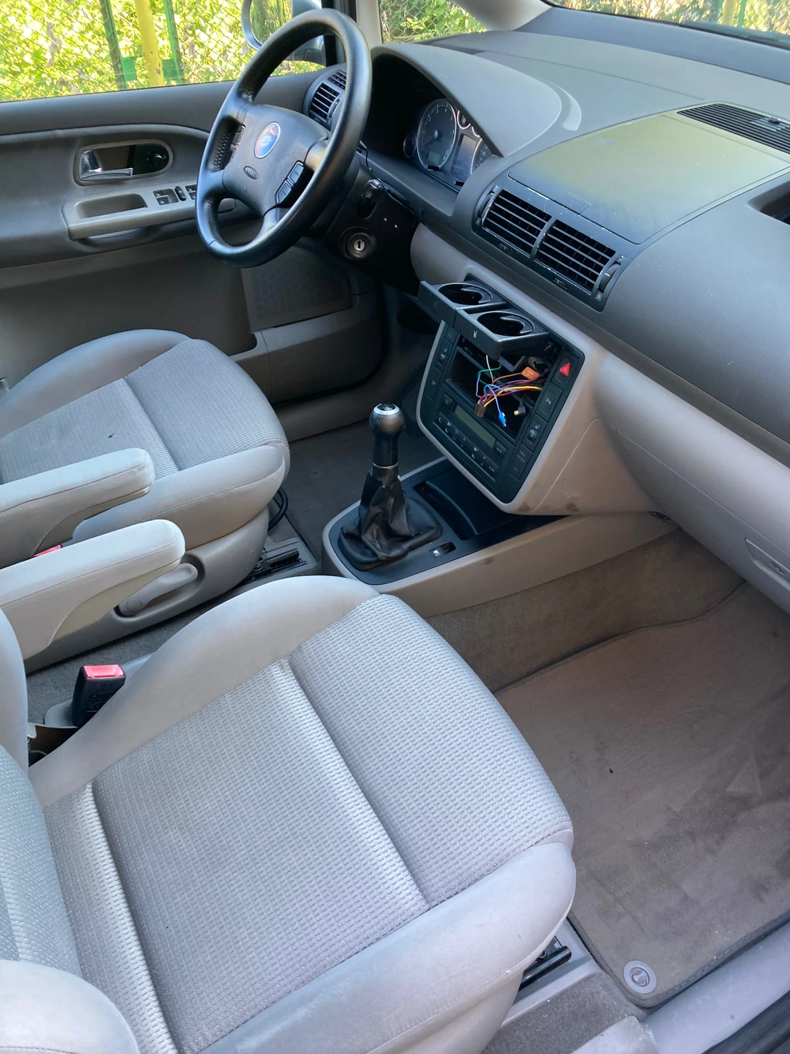 VW Sharan 2.8I Swiss - изображение 10