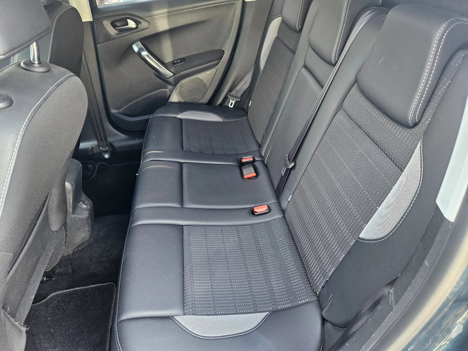 Peugeot 2008 1.6 HDI  - изображение 10