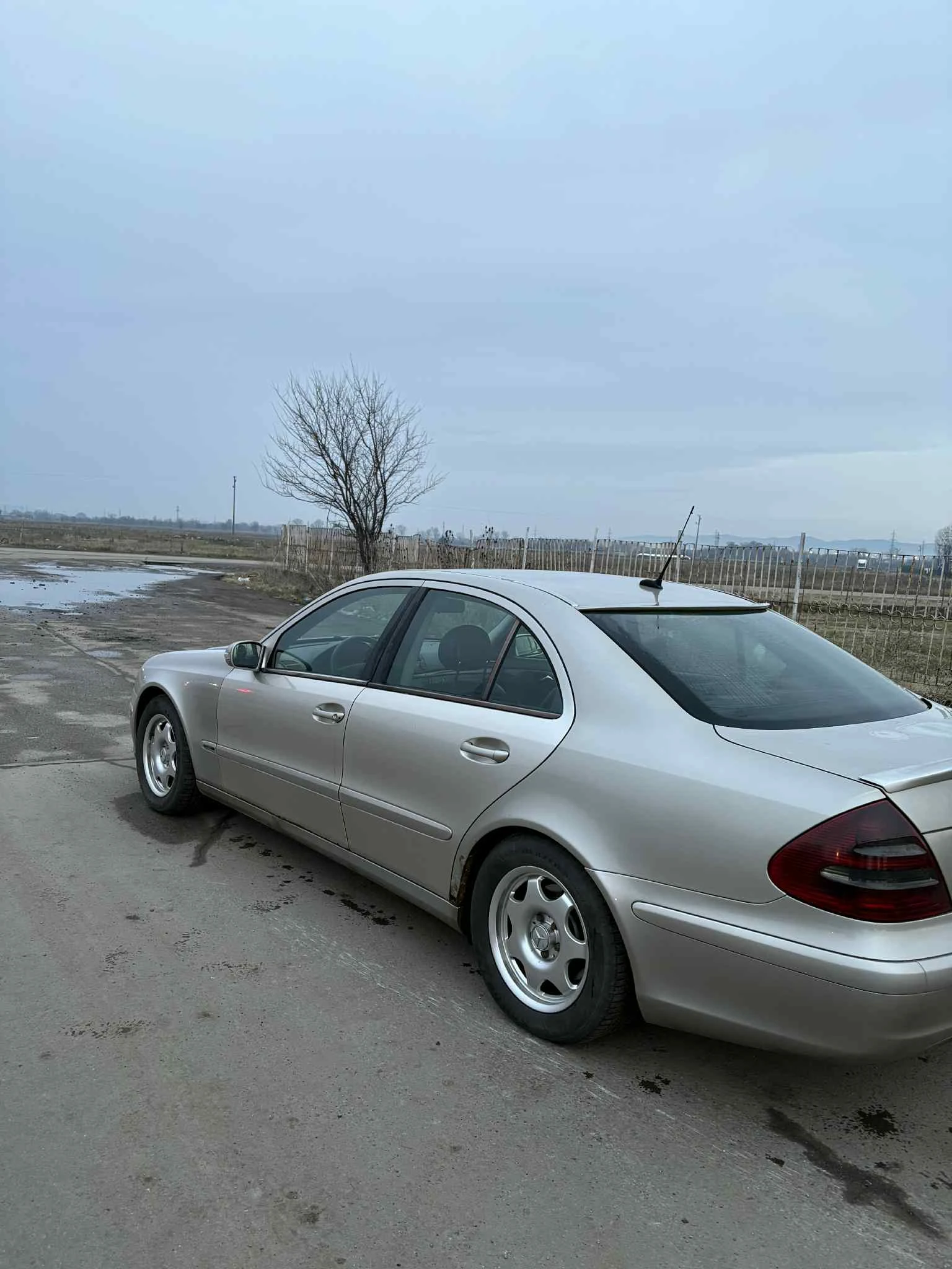 Mercedes-Benz E 200 W211 | Mobile.bg � ����������� 4