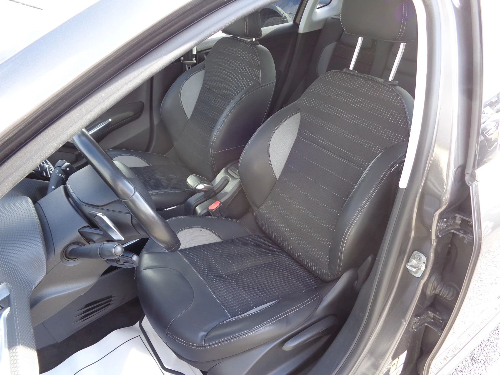 Peugeot 2008 1.6 HDI - изображение 10