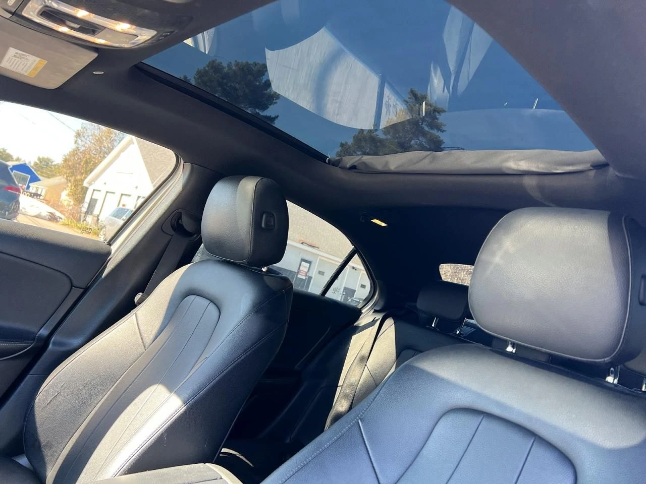 Mercedes-Benz A 220, снимка 9 - Автомобили и джипове - 53819531