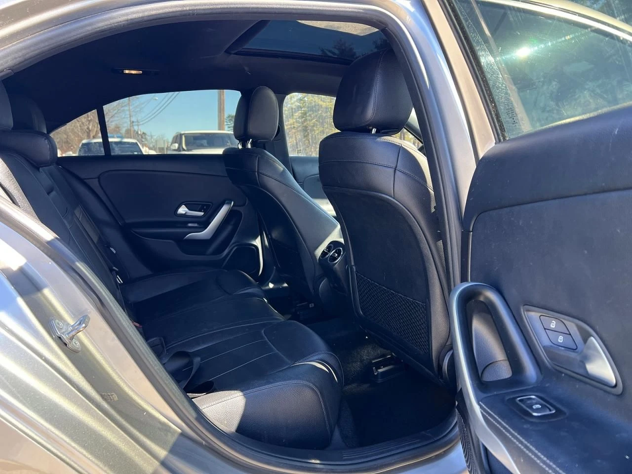 Mercedes-Benz A 220, снимка 6 - Автомобили и джипове - 53819531