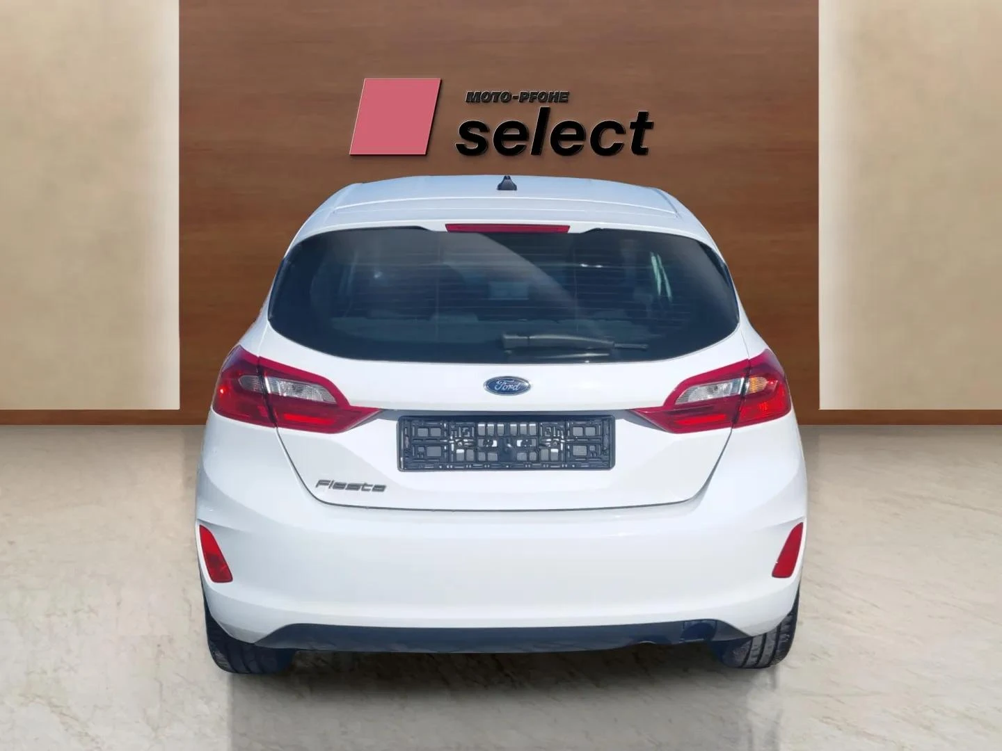 Ford Fiesta 1.1L, снимка 8 - Автомобили и джипове - 53880476