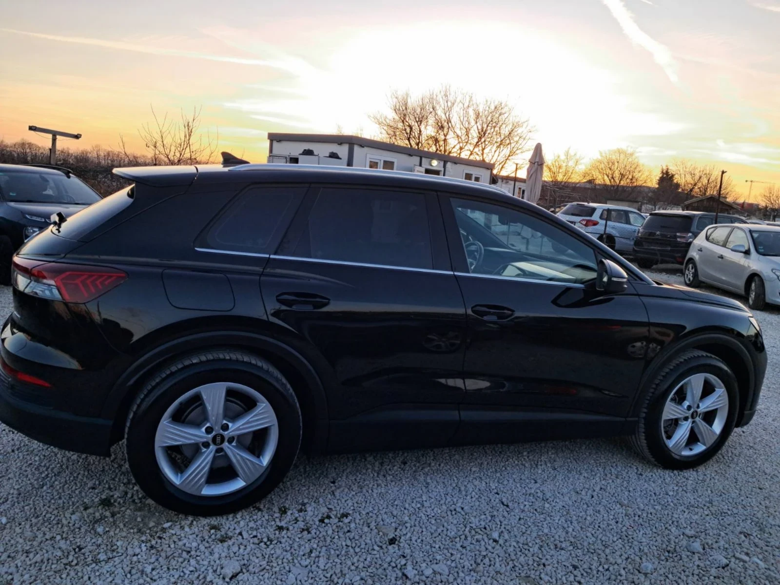 Audi E-Tron Q4 e-tron 45 QUATTRO 29000km, снимка 7 - Автомобили и джипове - 53947796