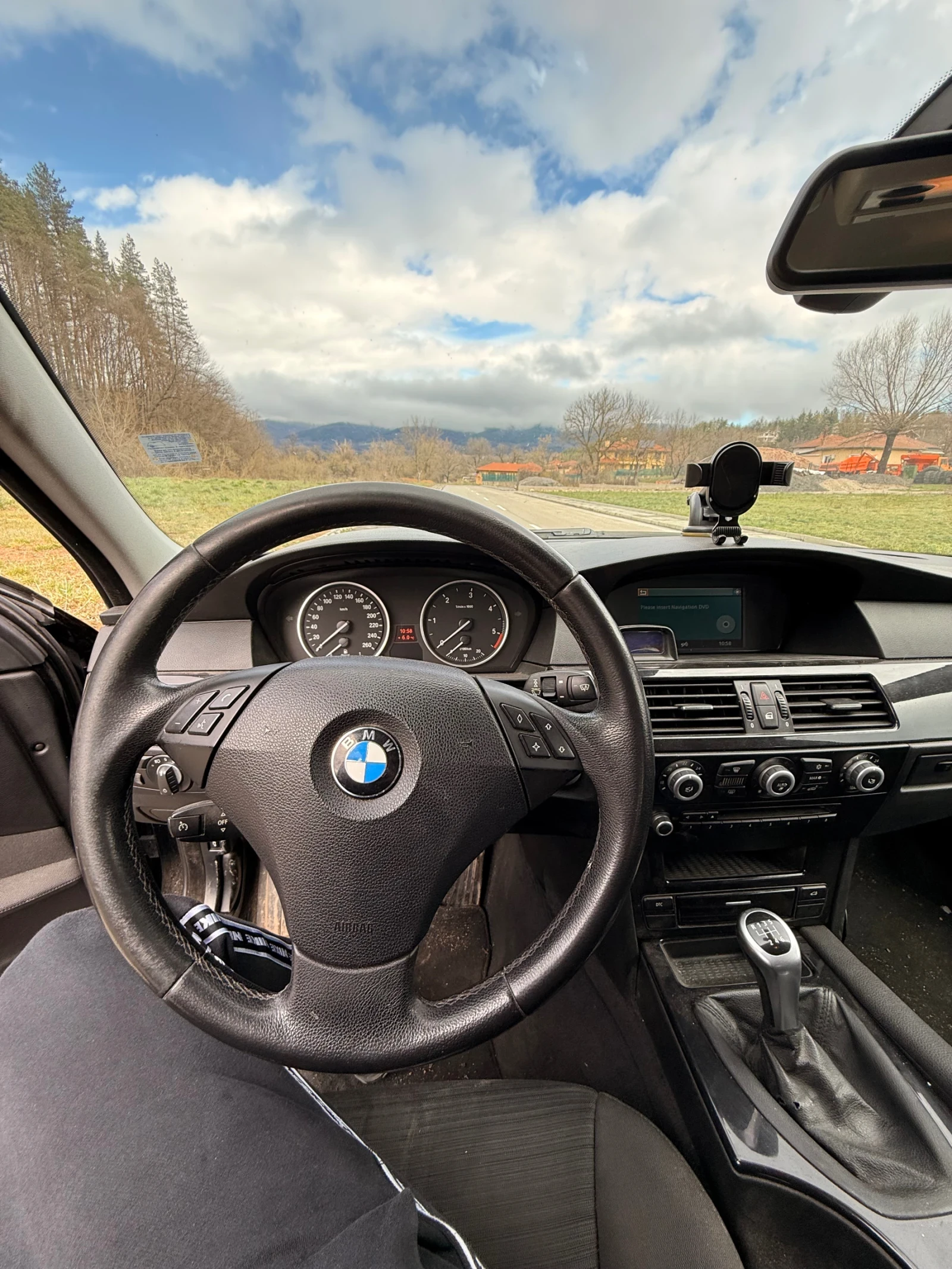 BMW 520, снимка 6 - Автомобили и джипове - 54050875