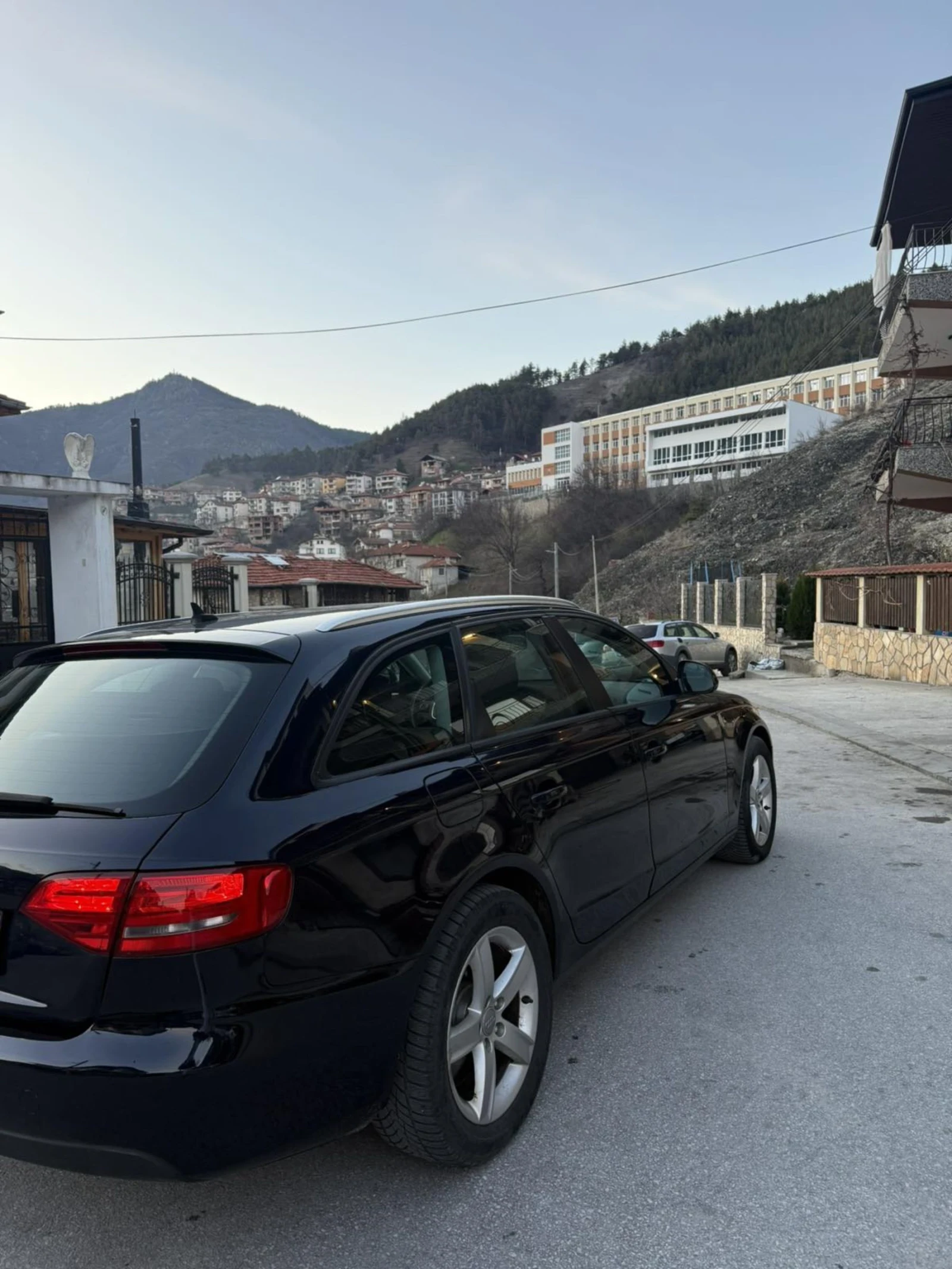 Audi A4 2.0TDI LED, снимка 6 - Автомобили и джипове - 54057705