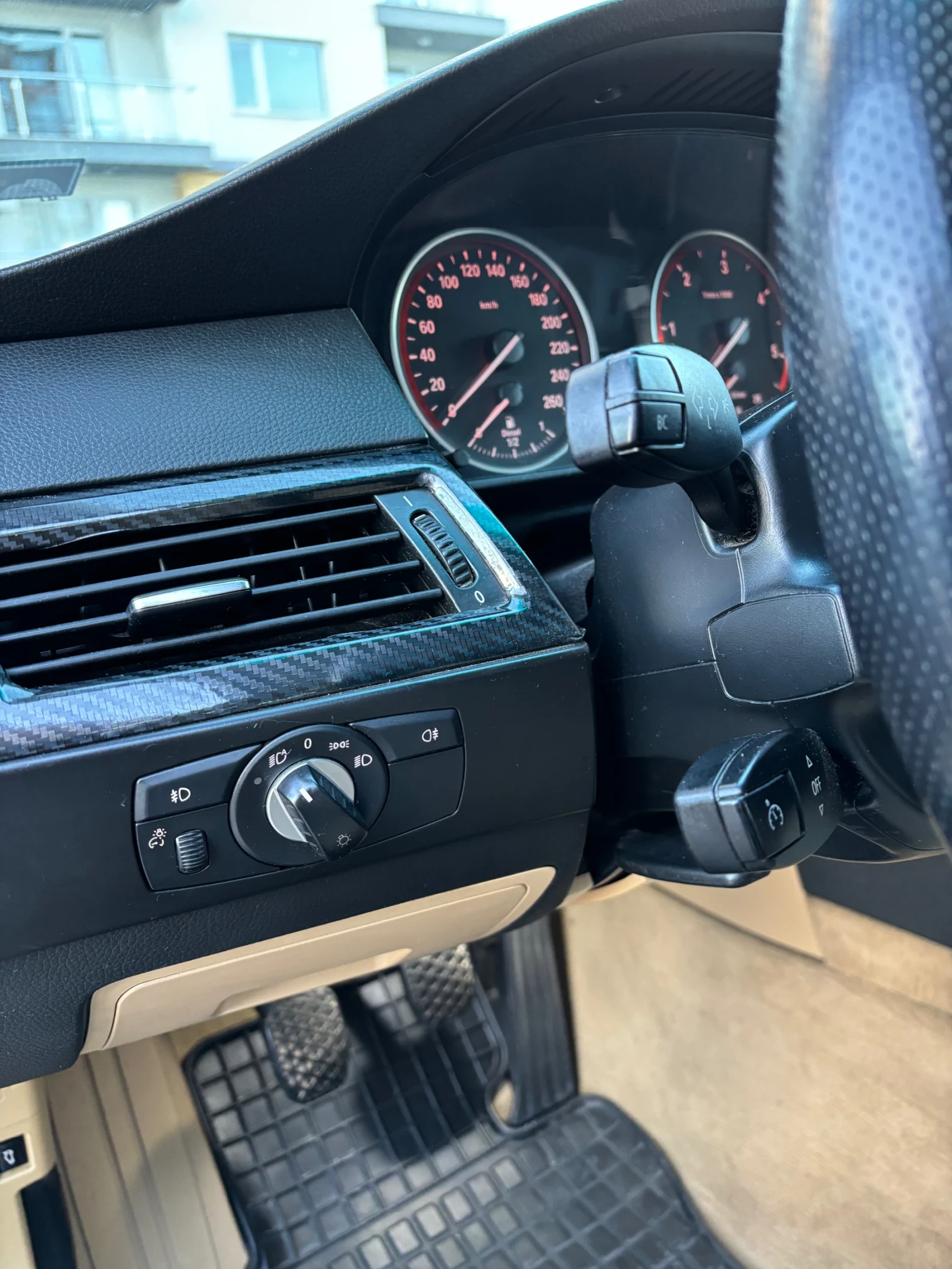 BMW 520 E60 177hp   Перфектен   2 комплекта джанти, снимка 16 - Автомобили и джипове - 54086489