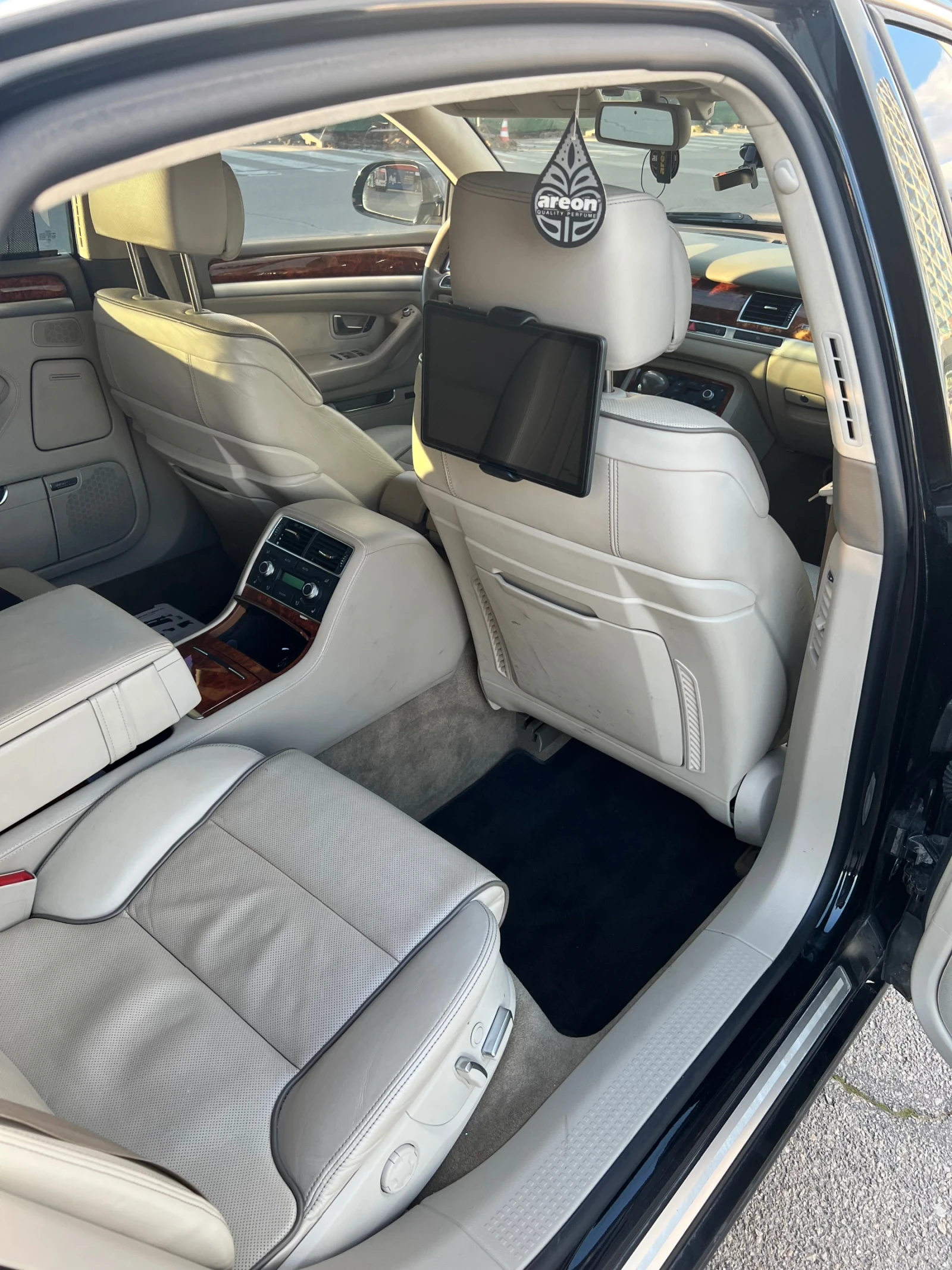 Audi A8, снимка 8 - Автомобили и джипове - 54324786