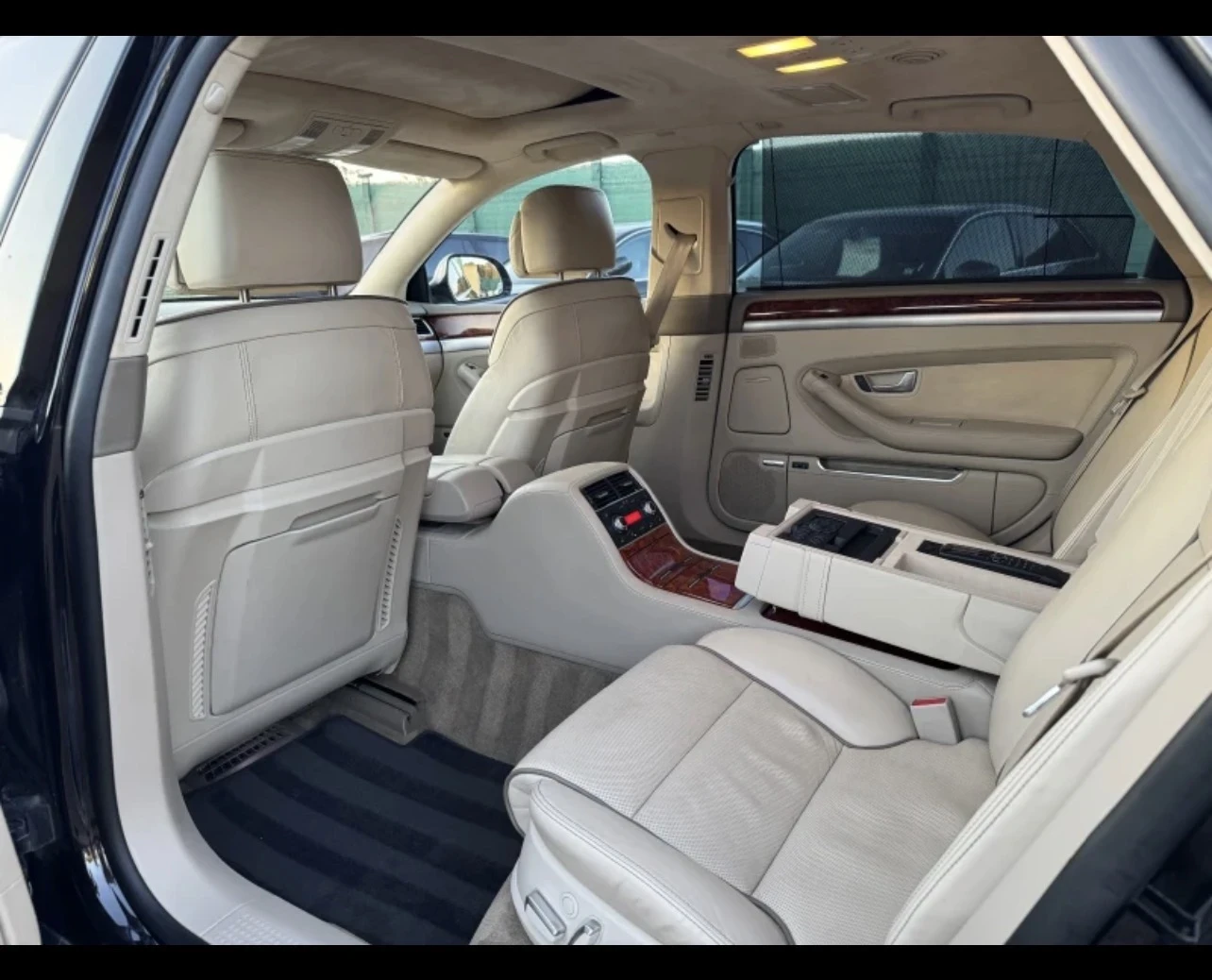 Audi A8, снимка 3 - Автомобили и джипове - 54324786