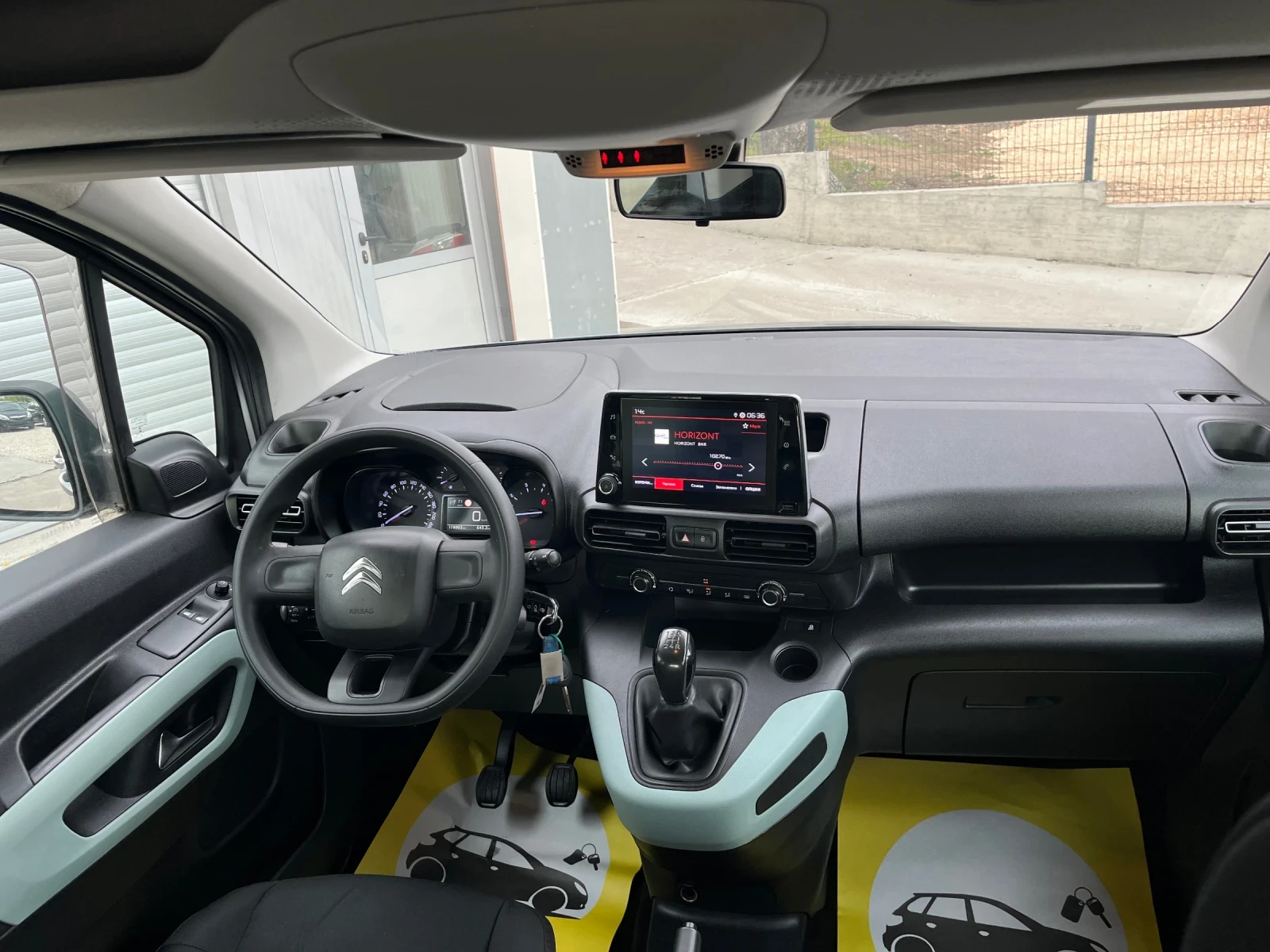 Citroen Berlingo 5 места, снимка 13 - Автомобили и джипове - 54350631