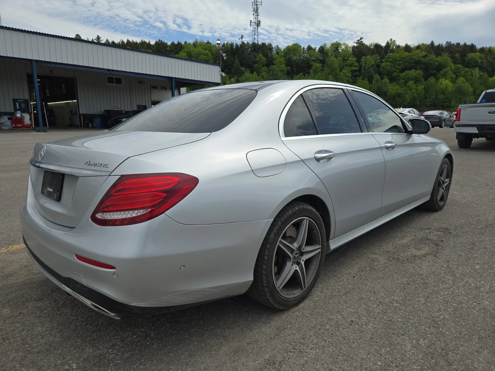 Mercedes-Benz E 450 AMG PACK/Burmester/360, снимка 3 - Автомобили и джипове - 54760874