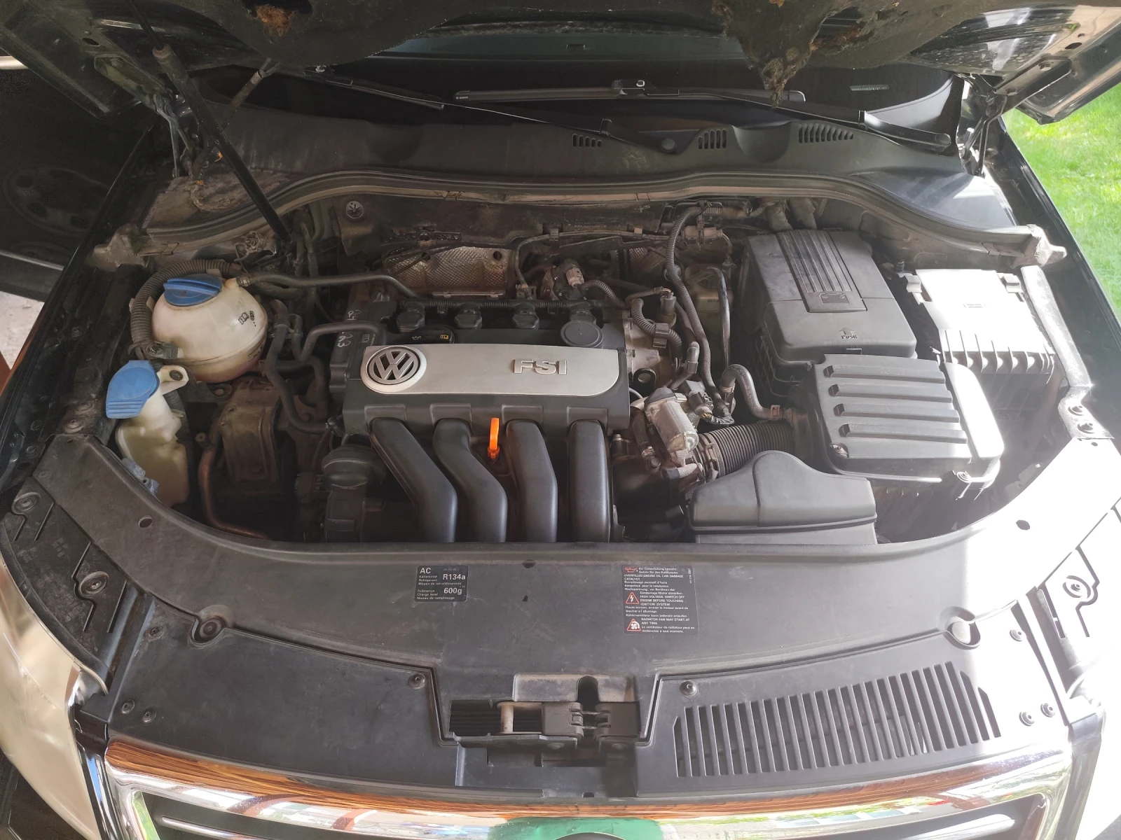 VW Passat Комби, снимка 16 - Автомобили и джипове - 54895186