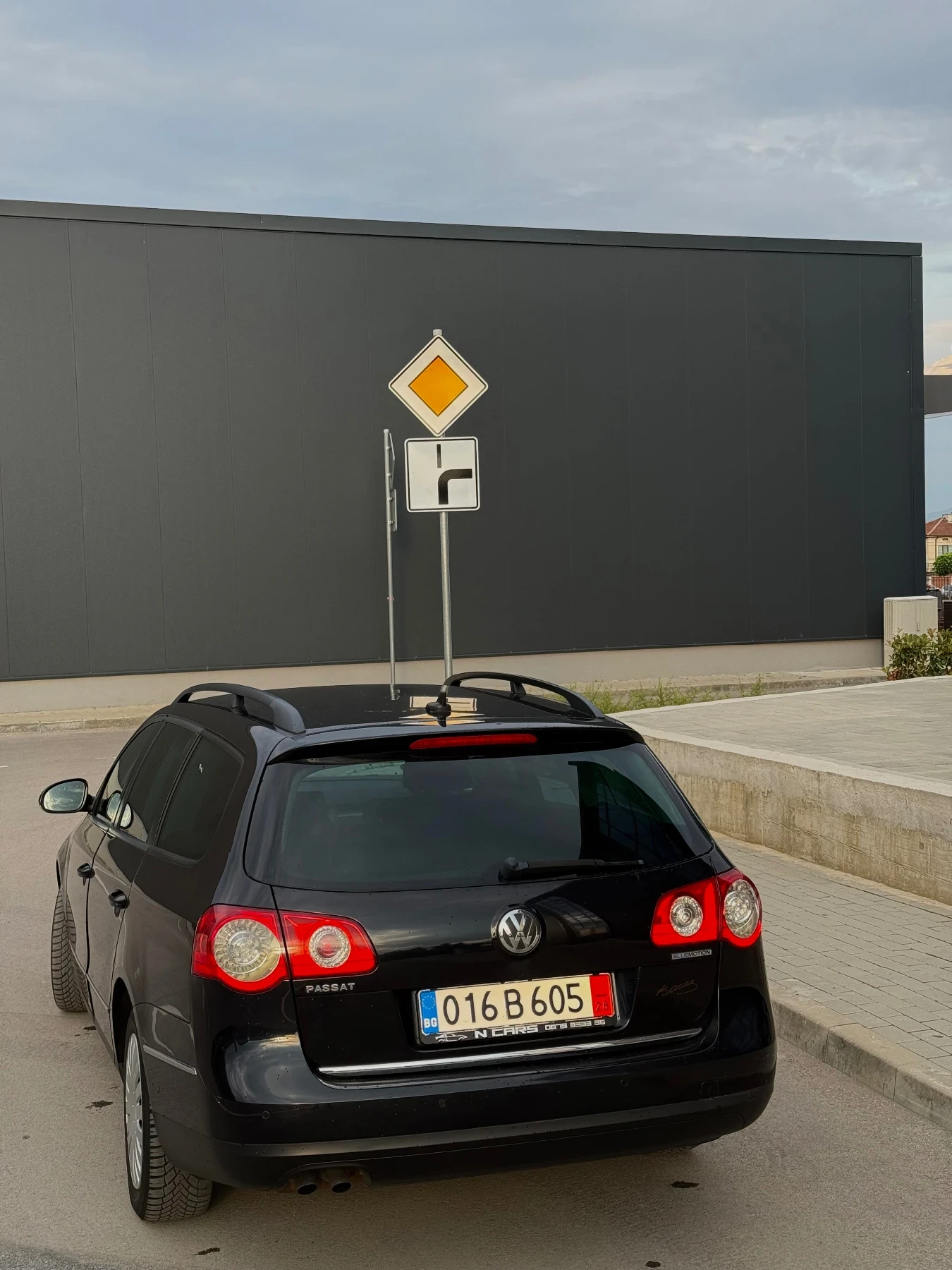 VW Passat 1.9 TDI 2008 * Много Екстри* * TOP* , снимка 4 - Автомобили и джипове - 55137355