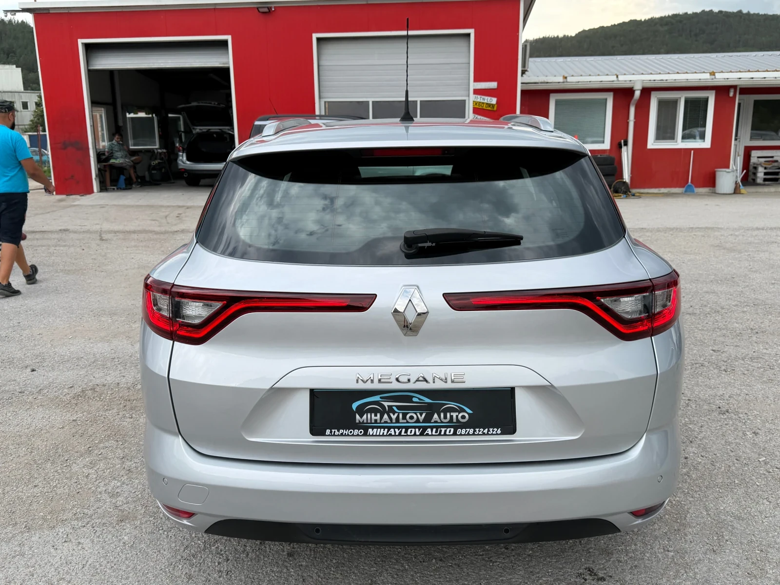 Renault Megane 1.5dCi  LED/НОВ ВНОС/ЛЕТИ ДЖ., снимка 4 - Автомобили и джипове - 55211240