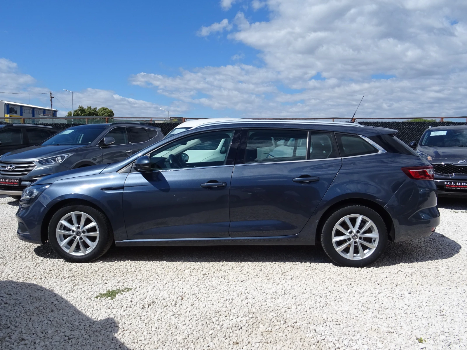 Renault Megane, снимка 2 - Автомобили и джипове - 55991568