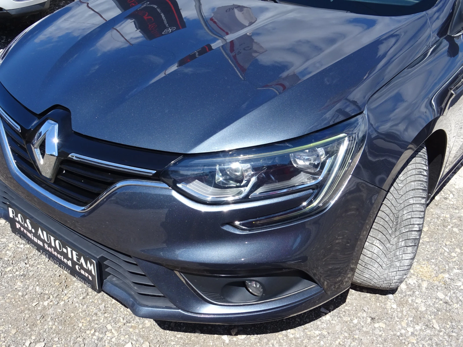Renault Megane, снимка 17 - Автомобили и джипове - 55991568