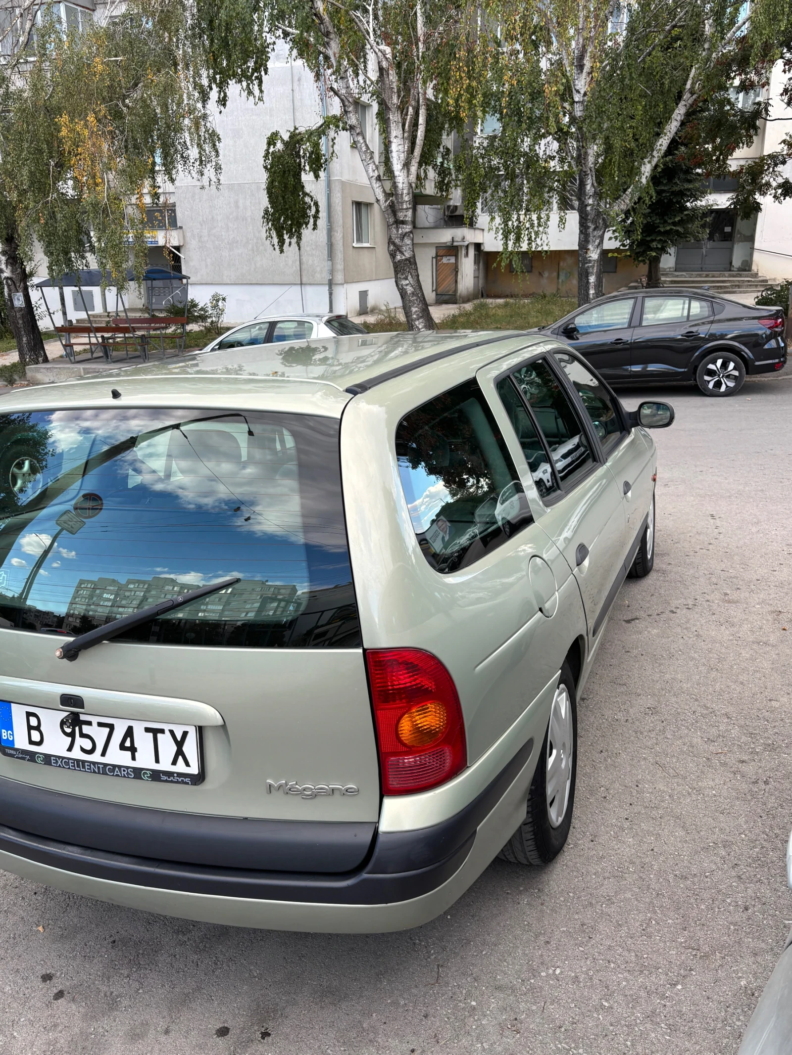 Renault Megane, снимка 3 - Автомобили и джипове - 56229865