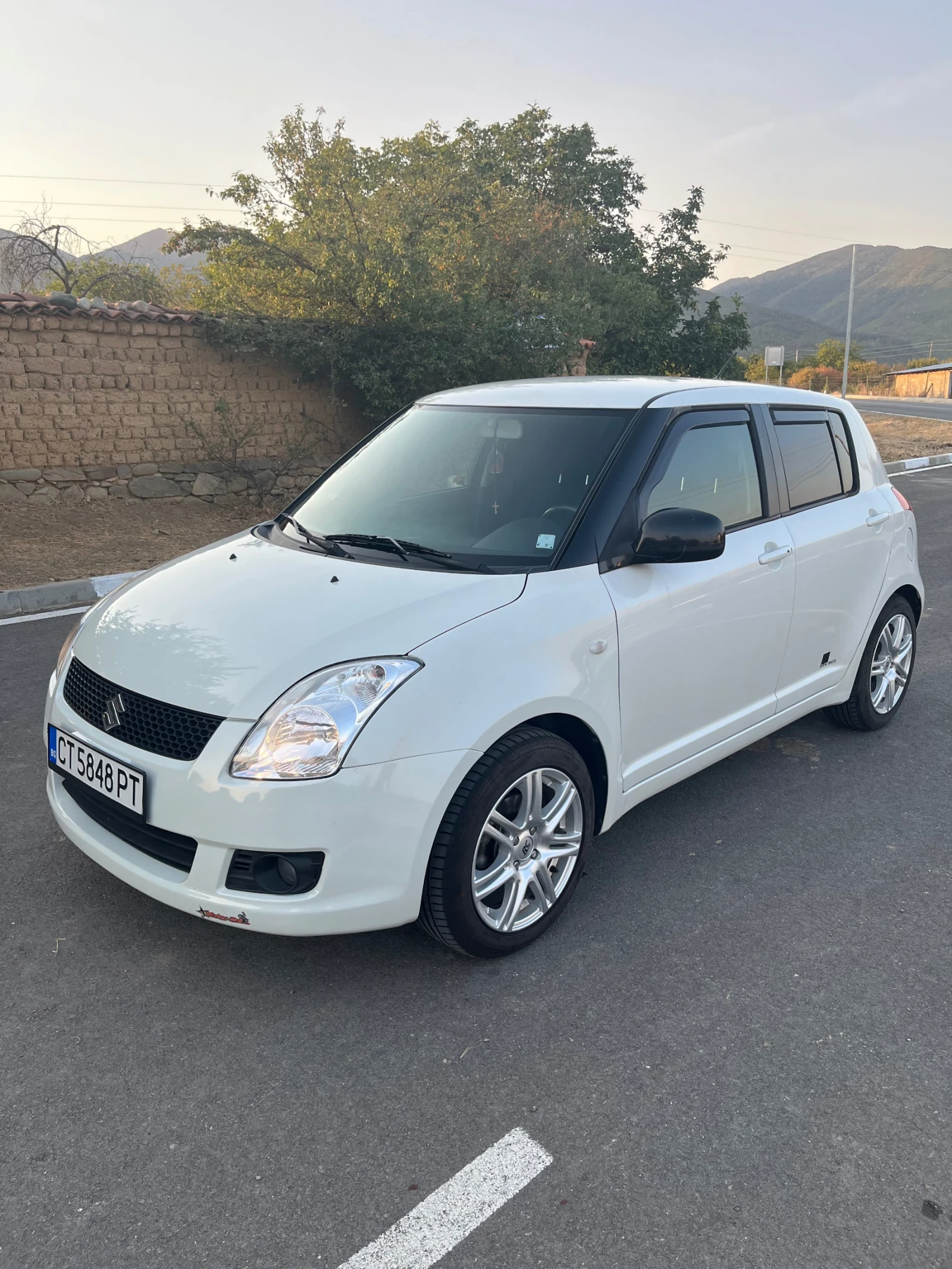 Suzuki Swift Бензин-газ