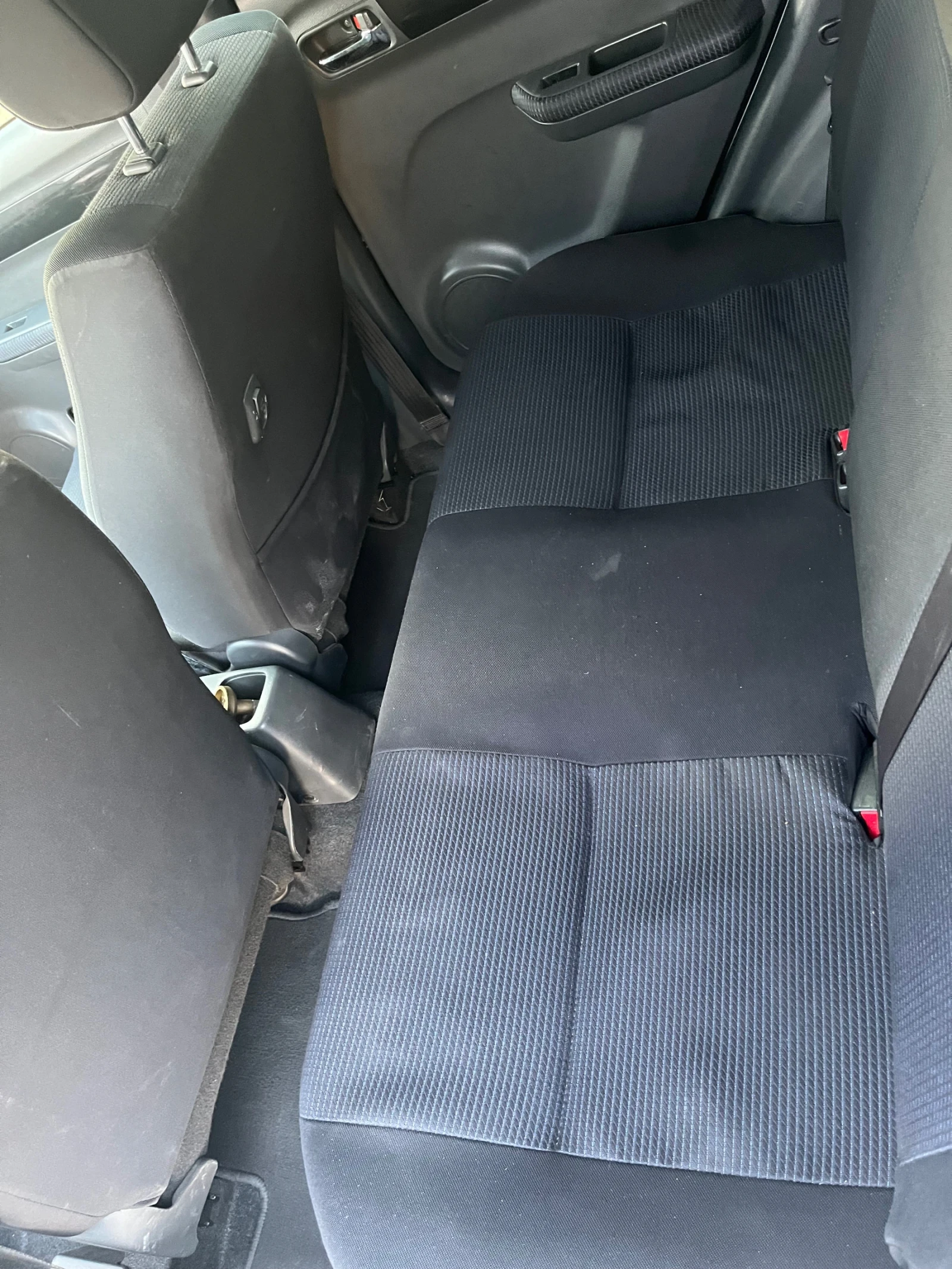 Suzuki Swift Бензин-газ, снимка 8 - Автомобили и джипове - 56247319