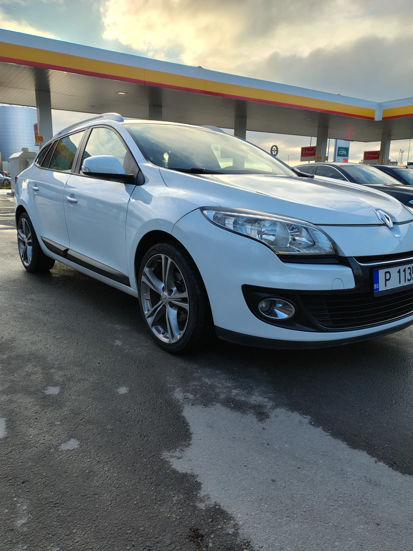 Renault Megane, снимка 3 - Автомобили и джипове - 56415468