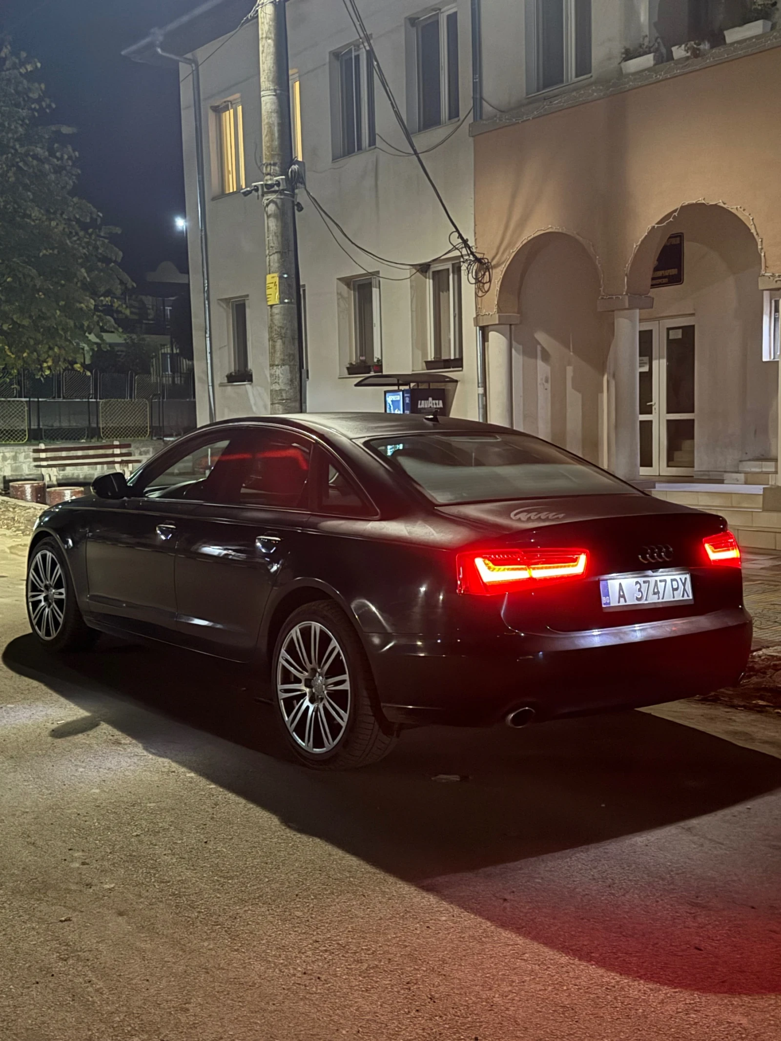 Audi A6, снимка 3 - Автомобили и джипове - 56665727