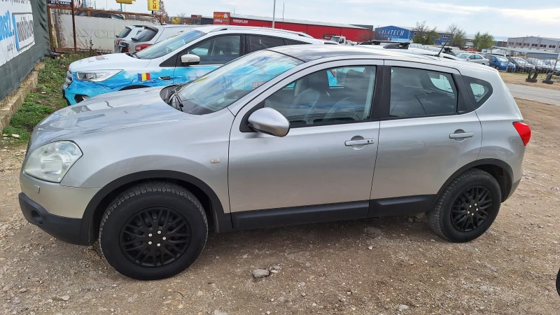 Nissan Qashqai 2.0 i, снимка 2 - Автомобили и джипове - 52572774