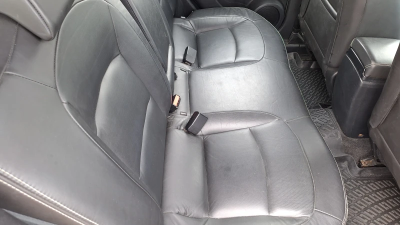 Nissan Qashqai 2.0 i, снимка 8 - Автомобили и джипове - 52572774