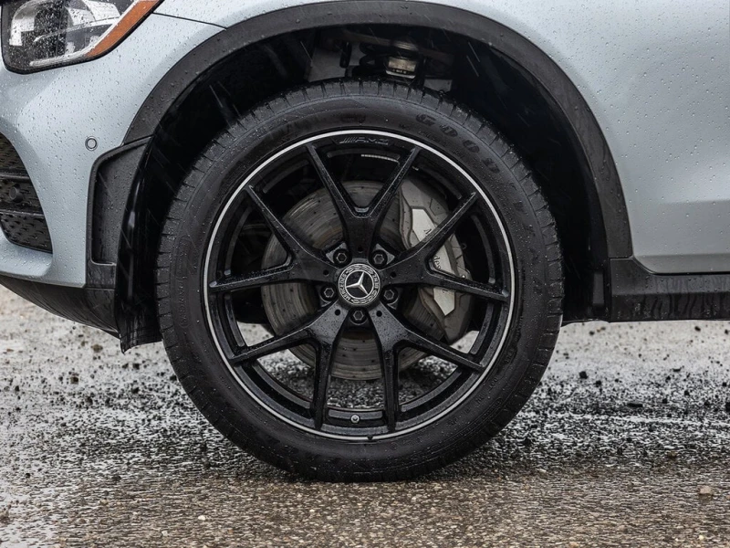 Mercedes-Benz GLC * 300 4Matic Coupe | Sunroof | Navi | Burmester Au, снимка 5 - Автомобили и джипове - 52726533