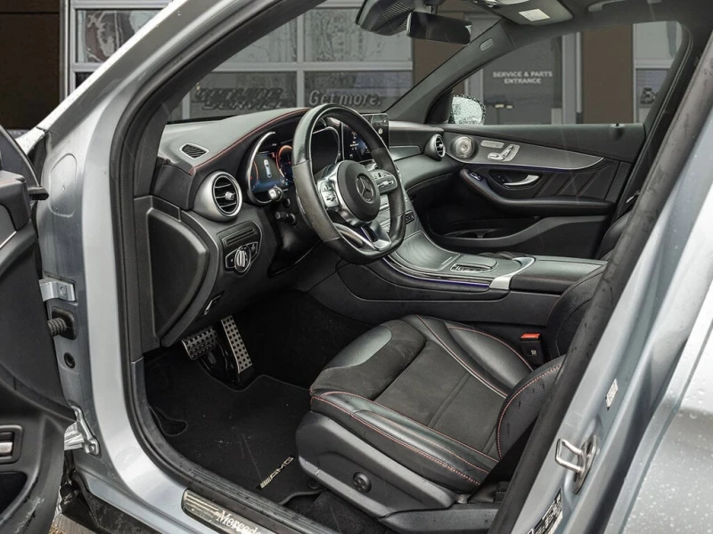 Mercedes-Benz GLC * 300 4Matic Coupe | Sunroof | Navi | Burmester Au, снимка 8 - Автомобили и джипове - 52726533