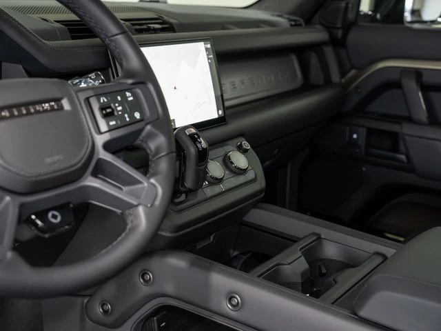 Land Rover Defender OCTA P635 - изображение 9