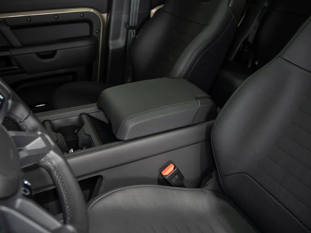 Land Rover Defender OCTA P635 - изображение 10