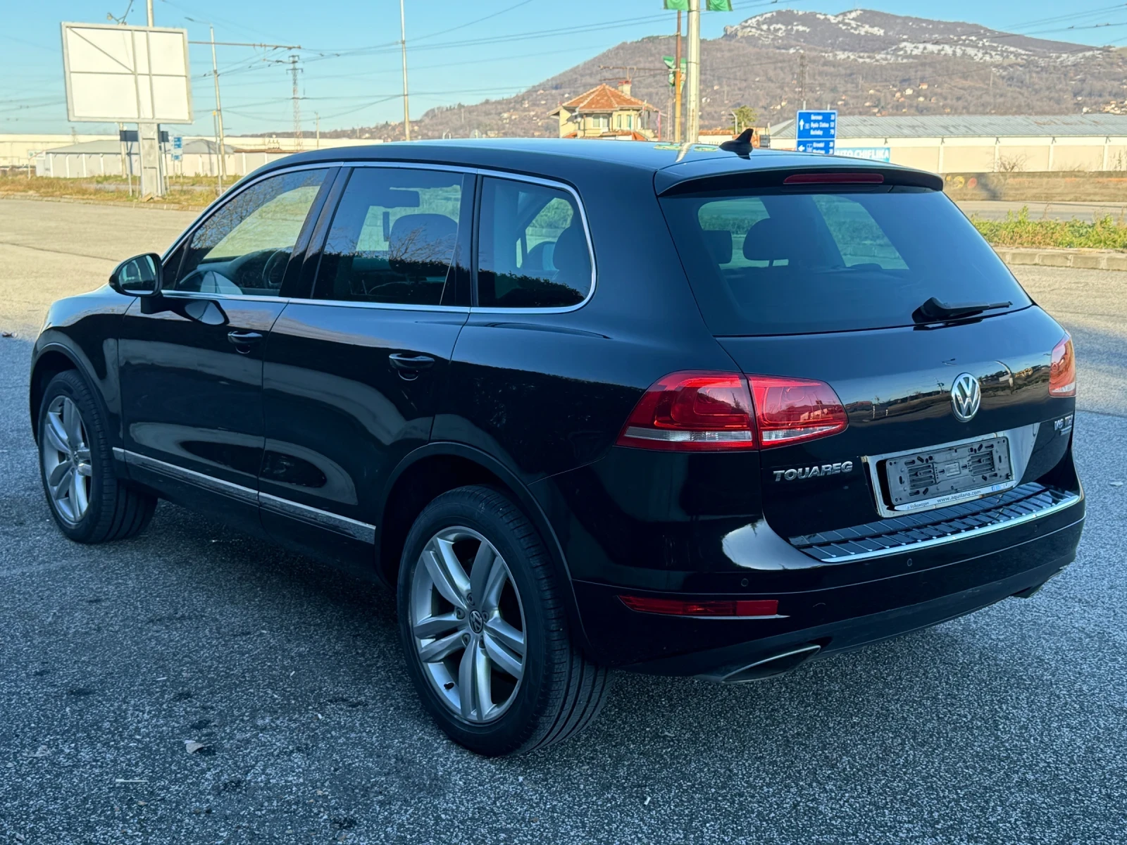 VW Touareg 3.0TDI-245kc - изображение 4