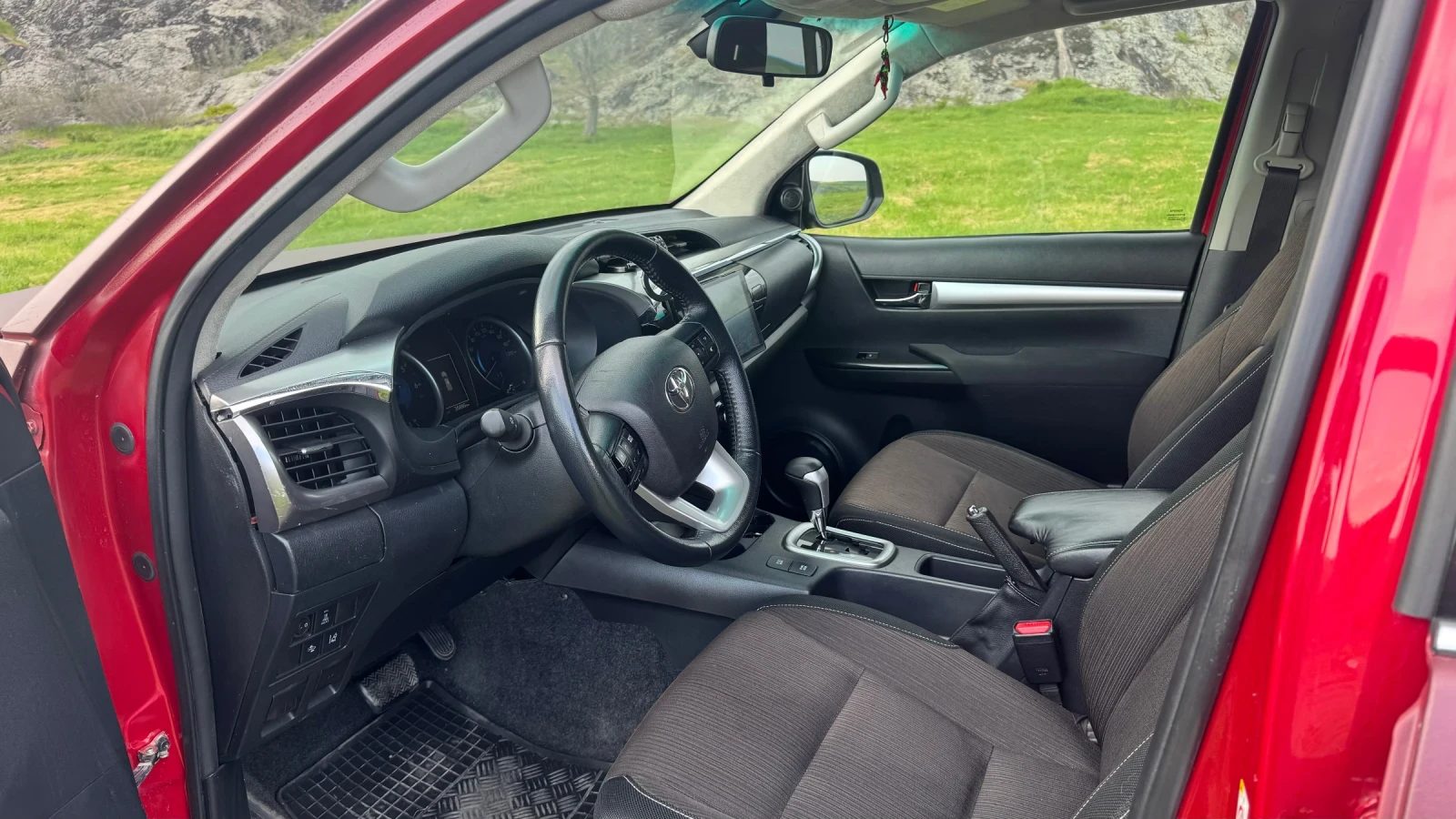 Toyota Hilux  - изображение 6