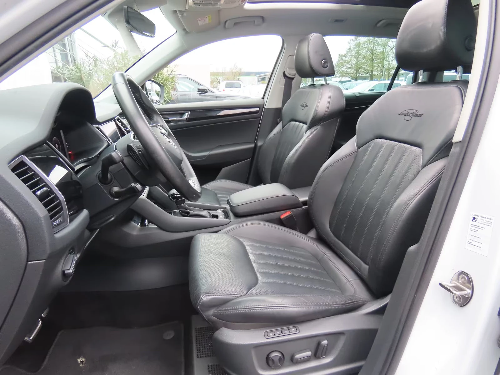 Skoda Kodiaq L&K/190/4X4/PANO/360/NAVI/ACC/161z, снимка 10 - Автомобили и джипове - 53862584