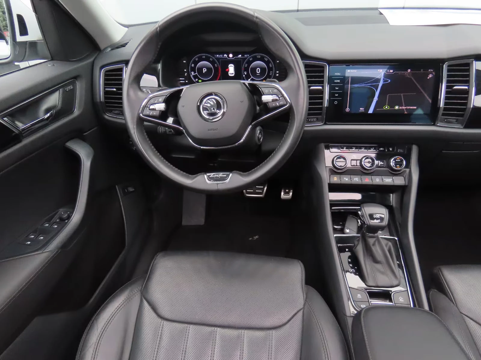 Skoda Kodiaq L&K/190/4X4/PANO/360/NAVI/ACC/161z, снимка 9 - Автомобили и джипове - 53862584