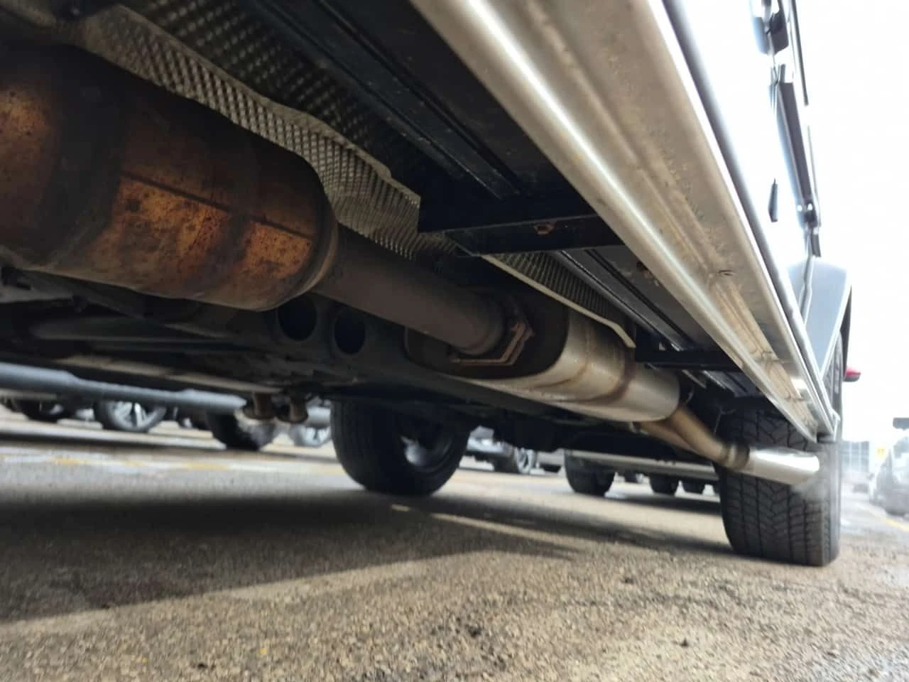 Mercedes-Benz G 63 AMG  * 2 КЛЮЧА* ПОДГРЕВ* ПАНО* , снимка 14 - Автомобили и джипове - 53982128