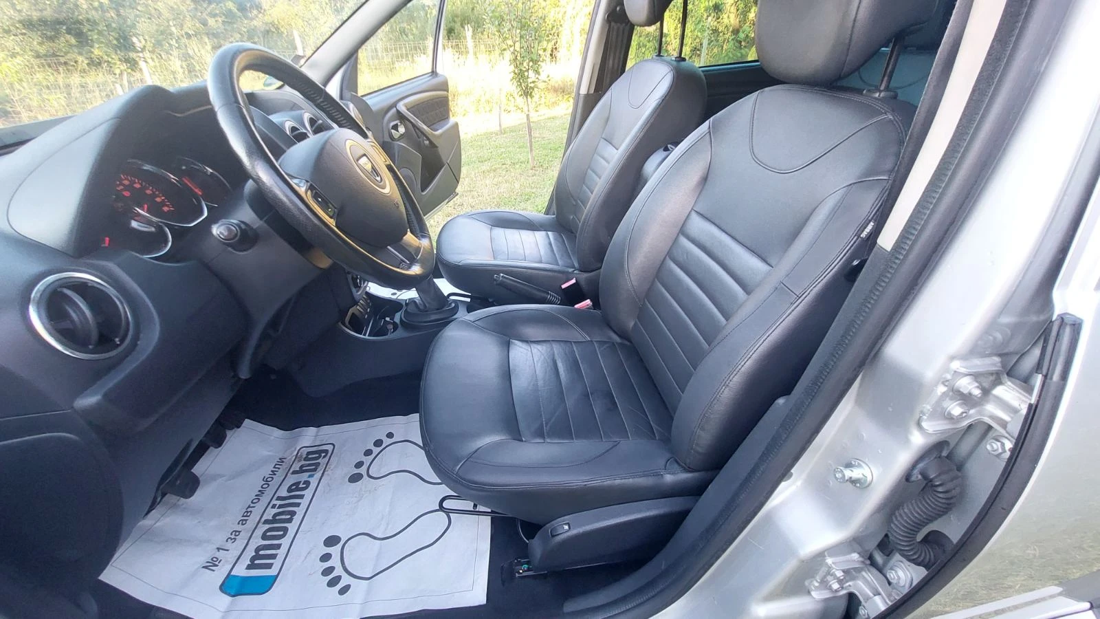 Dacia Duster 1.2 TCe, снимка 13 - Автомобили и джипове - 55324231