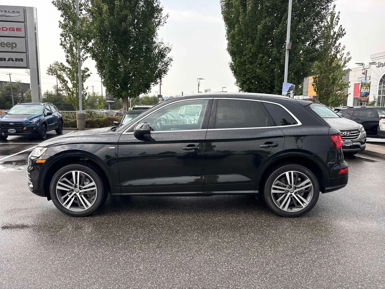 Audi Q5 * Progressiv * CARFAX * БЕЗ ПЪРВОНАЧАЛНА ВНОСКА, снимка 2 - Автомобили и джипове - 55670635