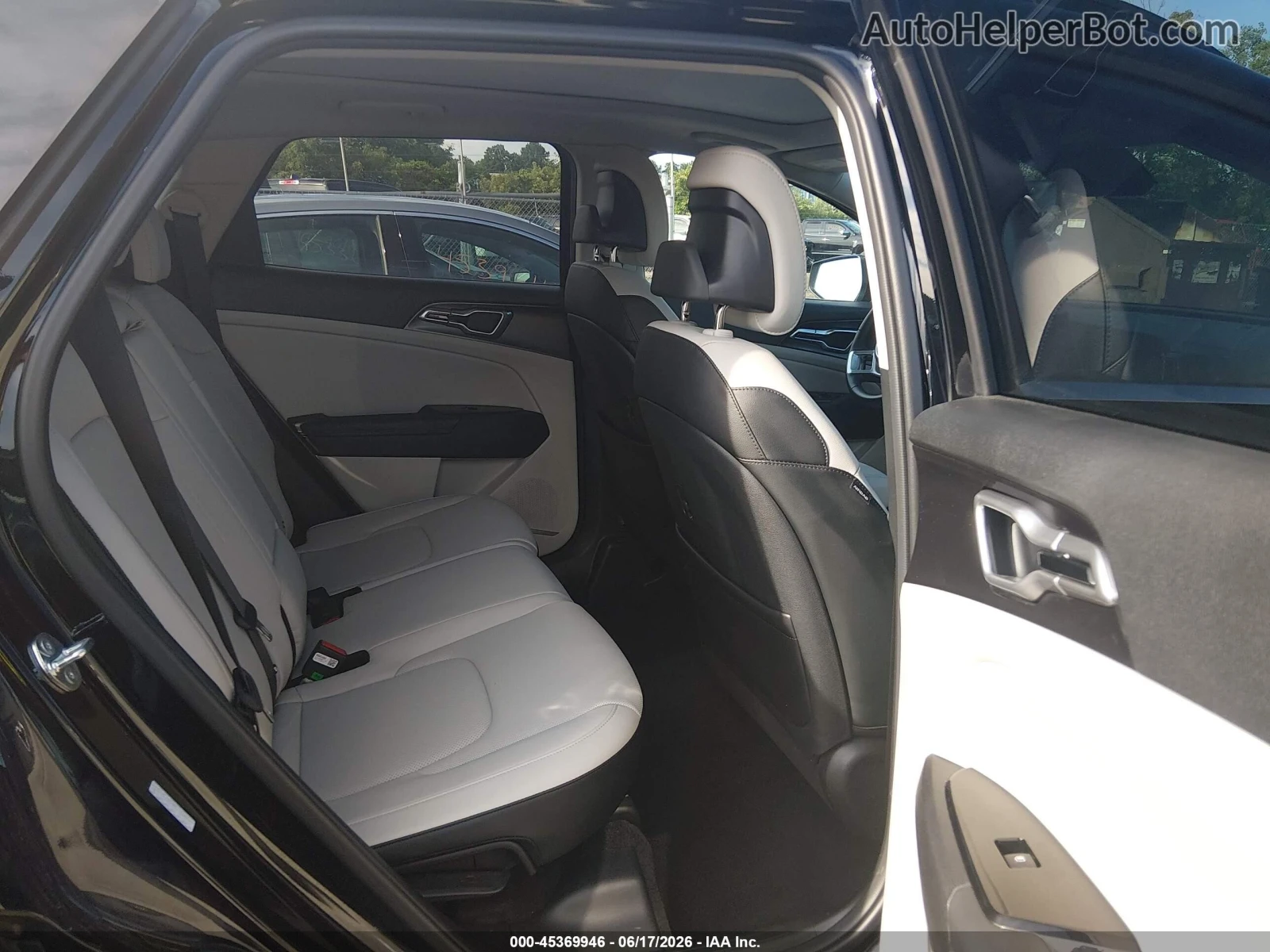 Kia Sportage 2.5L* PREMIUM* 28k km* Пано* Цена до БГ, снимка 8 - Автомобили и джипове - 55803778