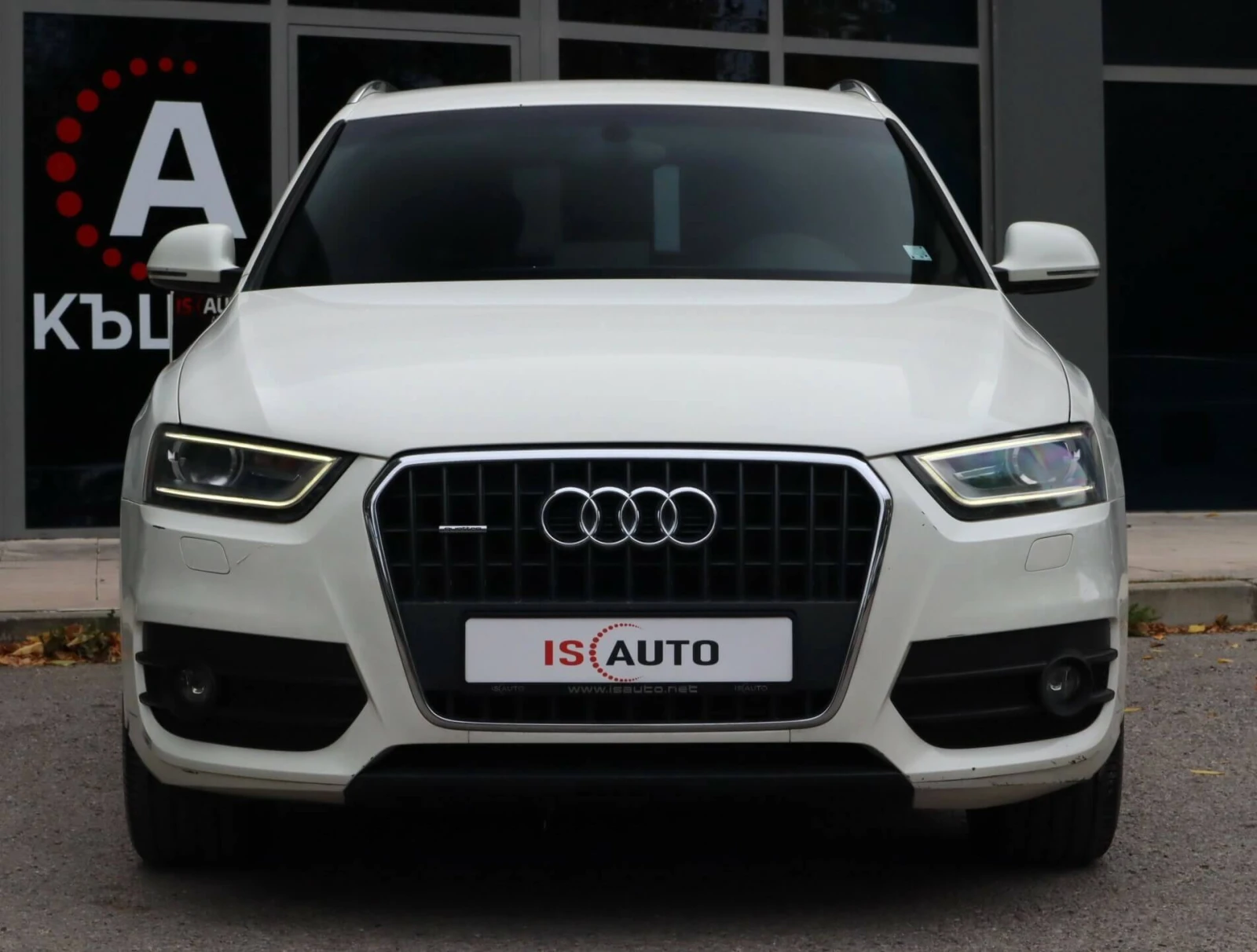Audi Q3 2.0TDI/Quattro/Sline/Подгрев/PDC, снимка 2 - Автомобили и джипове - 56692027