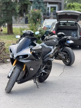 ������ Yamaha YZF-R1