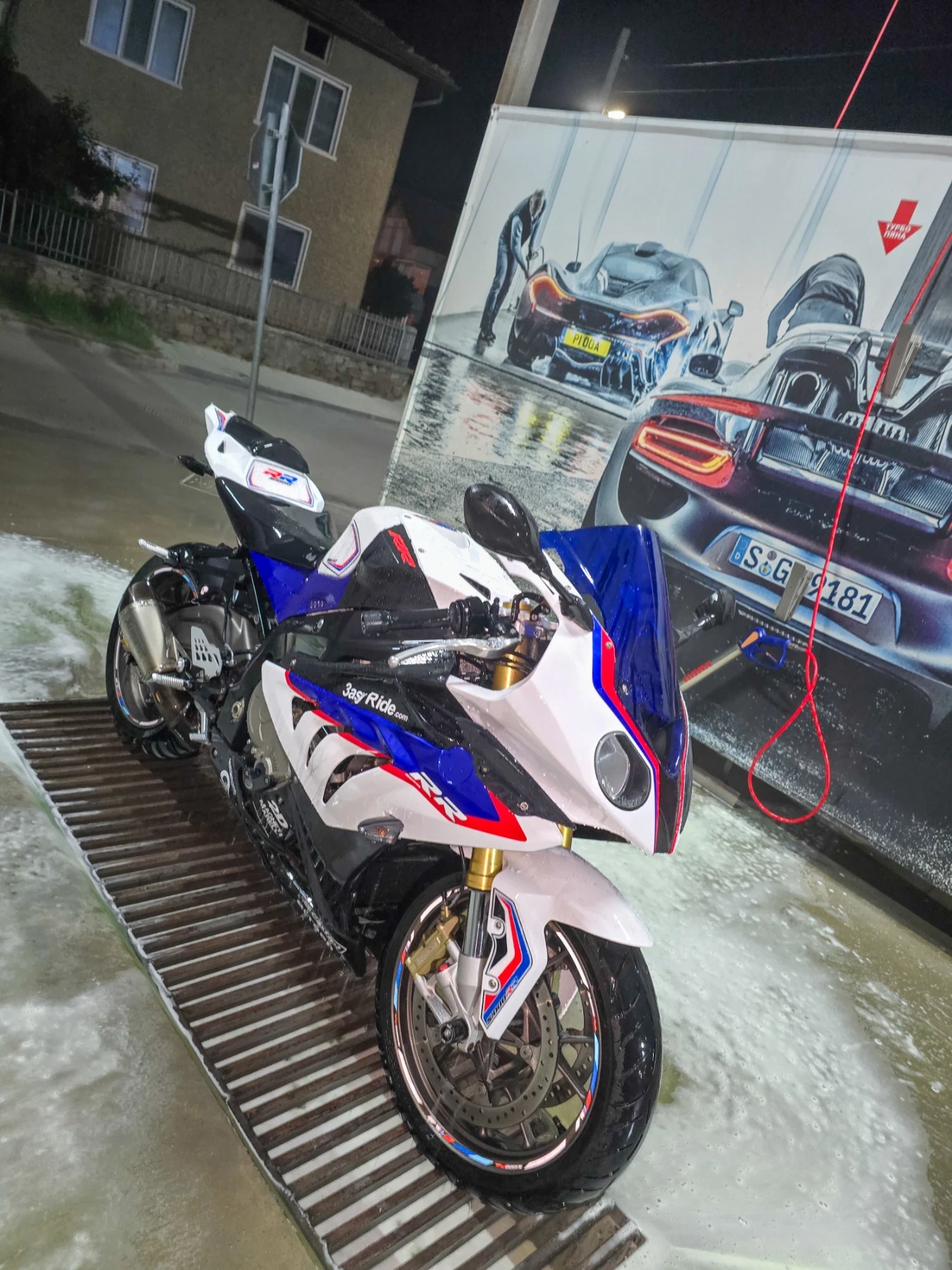 BMW S 1000RR