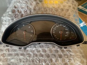 Километраж, мултимедия, дисплей и пулт за управление - Audi Q7 , снимка 1